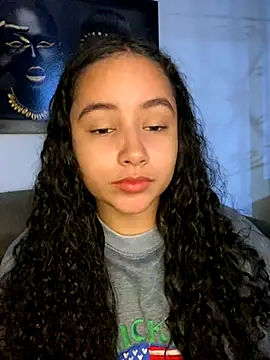 CurlyGirl_1 naked strip on cam for live sex video chat