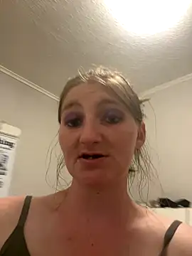 DawnOfTigerLilly naked strip on cam for live sex video chat