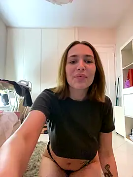 Evamaslow naked strip on cam for live sex video chat