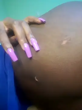 GoddessVee naked strip on cam for live sex video chat