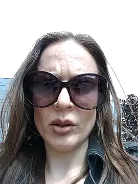 KateGordon naked strip on cam for live sex video chat