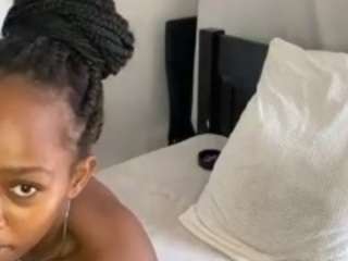 LaviniaChanel nude Live Sex Chat Show