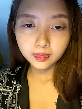 Melek-18 naked strip on cam for live sex video chat