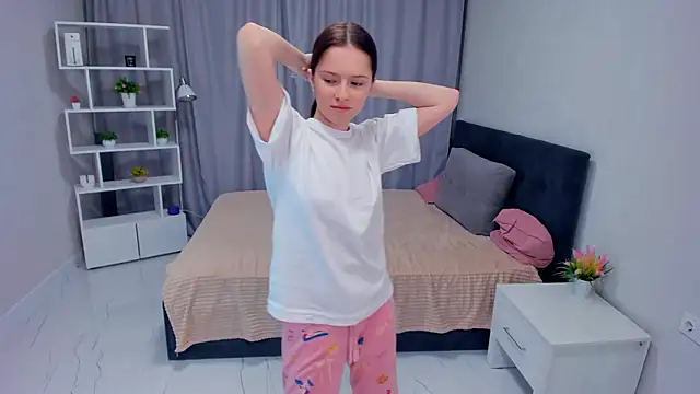 MinnaAsston naked strip on cam for live sex video chat