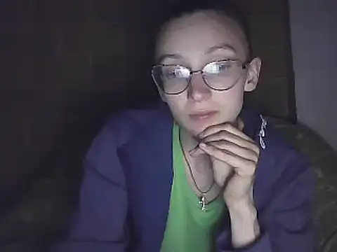Molli_Wey naked strip on cam for live sex video chat