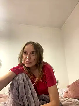 MolliSwitti naked strip on cam for live sex video chat