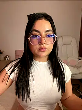 montmariana naked strip on cam for live sex video chat