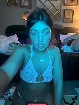Serenity_Marie naked strip on cam for live sex video chat
