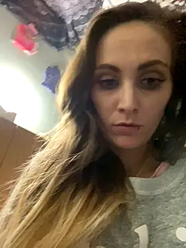 WhittyKhitty naked strip on cam for live sex video chat