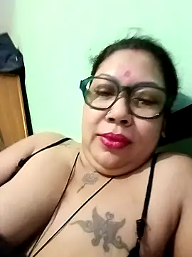 YOUR_LOVELY-40 naked strip on cam for live sex video chat