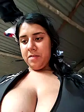 Andreina-Tits naked strip on cam for live sex video chat