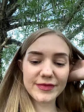 AnieMiller naked strip on cam for live sex video chat