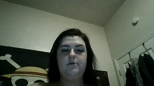 Juicydrip naked strip on cam for live sex video chat