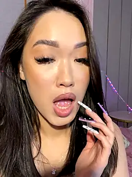 Kami_Lee_ naked strip on cam for live sex video chat