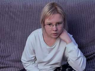 KerryThompths nude Live Sex Chat Show