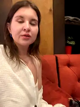 _Lil_Mommy_ naked strip on cam for live sex video chat