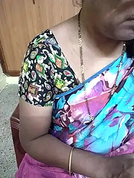 Madhavi-telugu naked strip on cam for live sex video chat