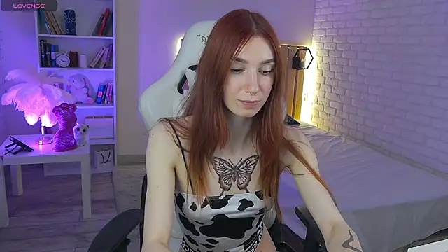 Riri_Fox naked strip on cam for live sex video chat