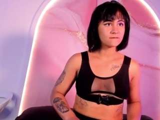 Saara-Vega nude Live Sex Chat Show