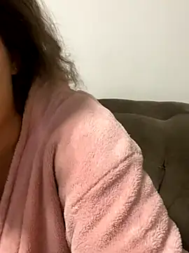 Sophie_______ naked strip on cam for live sex video chat