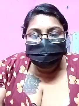 tamil-jaanu naked strip on cam for live sex video chat