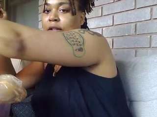 Vessie Can Take It nude Live Sex Chat Show