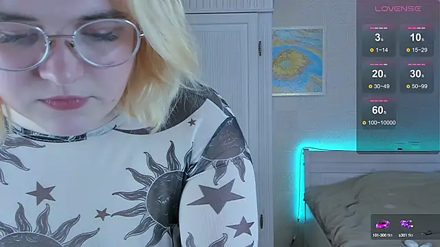 Viktoriale1 naked strip on cam for live sex video chat