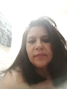 Vilainemarie naked strip on cam for live sex video chat