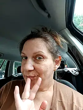 zoerda naked strip on cam for live sex video chat