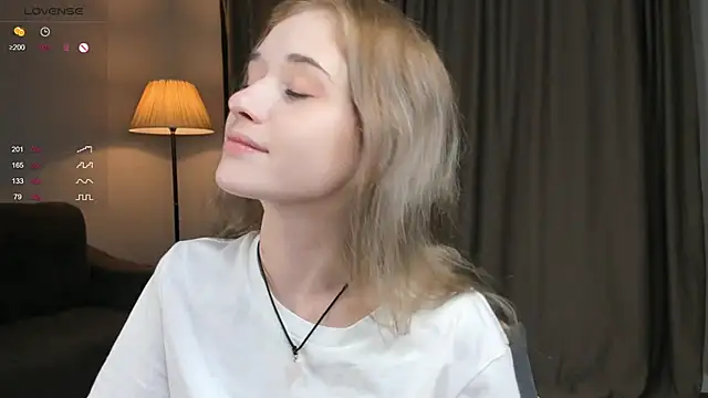 EdlinHargus naked strip on cam for live sex video chat