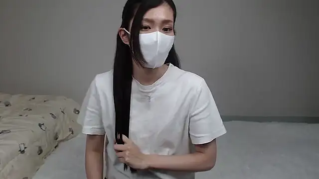 mio_nyan_ naked strip on cam for live sex video chat