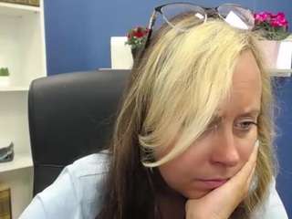 ElenaWeasley nude Live Sex Chat Show