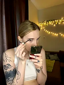 TallPolly naked strip on cam for live sex video chat