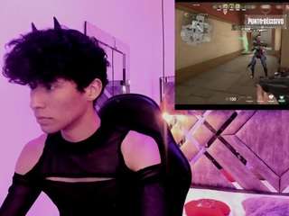 Fem-Loui nude Live Sex Chat Show