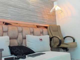 Kim-juicy nude Live Sex Chat Show