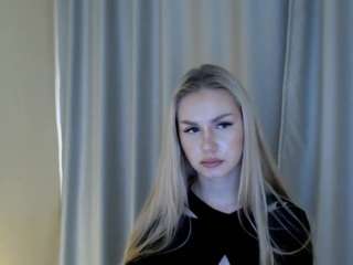 LoissPeach nude Live Sex Chat Show