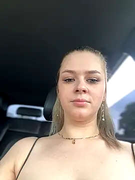 Love_Bri naked strip on cam for live sex video chat