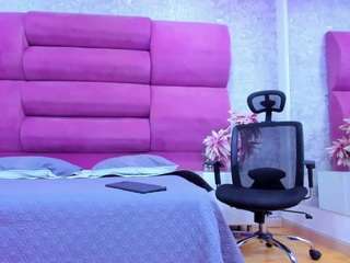 Megan Foxy nude Live Sex Chat Show