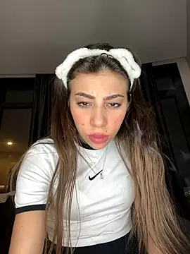 Nada_Princesse naked strip on cam for live sex video chat