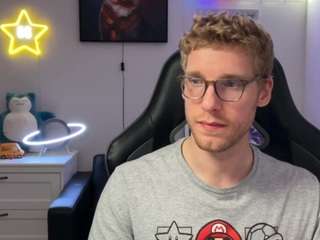 blueeyedguy94 nude Live Sex Chat Show