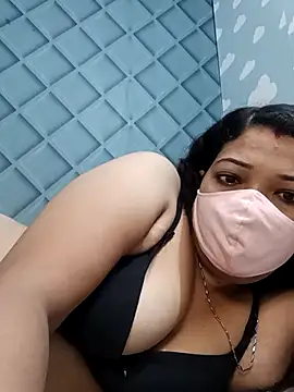 Cute-Raashii naked strip on cam for live sex video chat