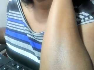 Quinrose nude Live Sex Chat Show