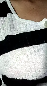 Cute-Anika naked strip on cam for live sex video chat