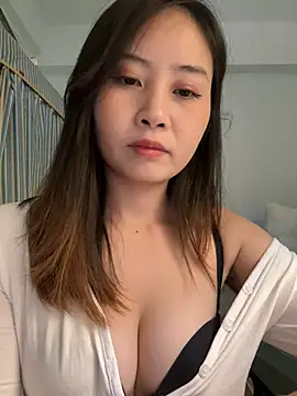 cwonchyn naked strip on cam for live sex video chat