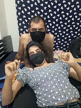 Love_nd_Lust naked strip on cam for live sex video chat