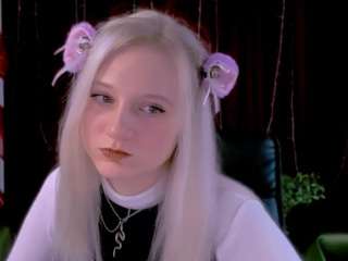 madam-ulis nude Live Sex Chat Show