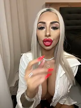 GoldenAmber naked strip on cam for live sex video chat