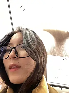 Kiko_Bae naked strip on cam for live sex video chat