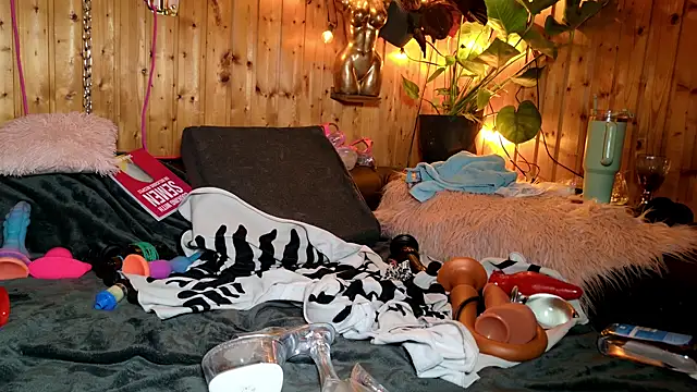 maaandyy69 naked strip on cam for live sex video chat