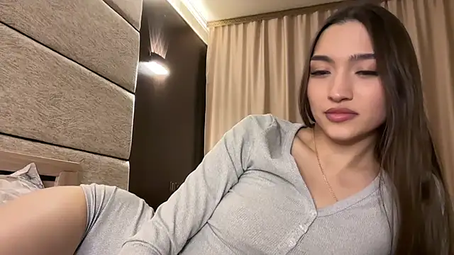 MilenaMilven naked strip on cam for live sex video chat